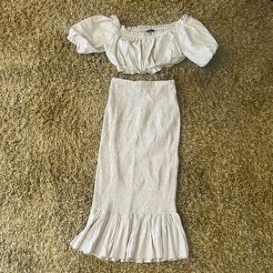 Vici Two Piece Skirt and Top Linen Material Gathered Skirt and Crop Top Sz Med